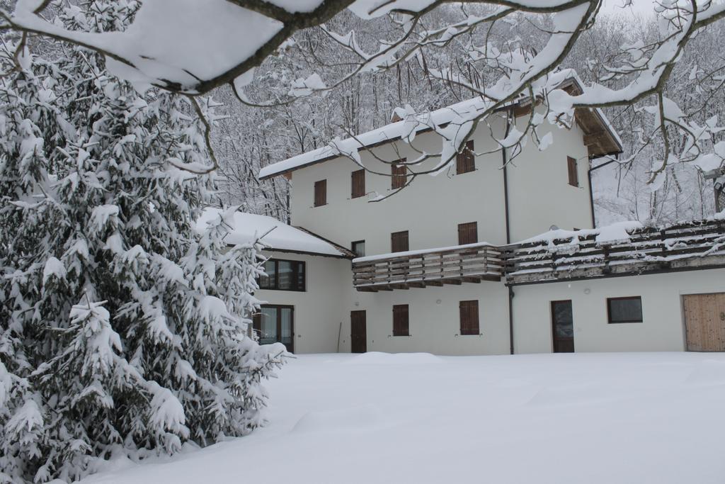 Апартаменты Agriturismo Maso Rocca Ала Экстерьер фото